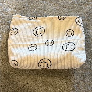White Smiley Face Corduroy Pouch nwot